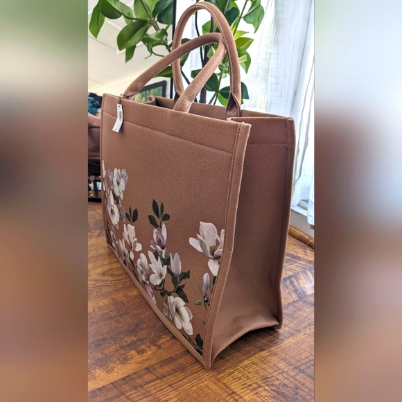 Express Floral Border Printed Canvas Tote Bag - Picture 5 of 7